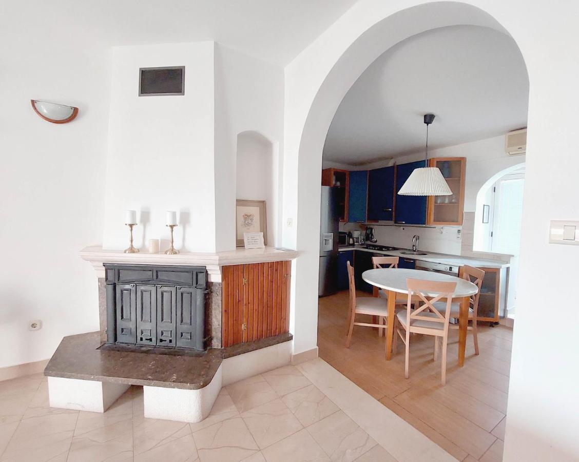 Apartments Natalia Супетар Экстерьер фото