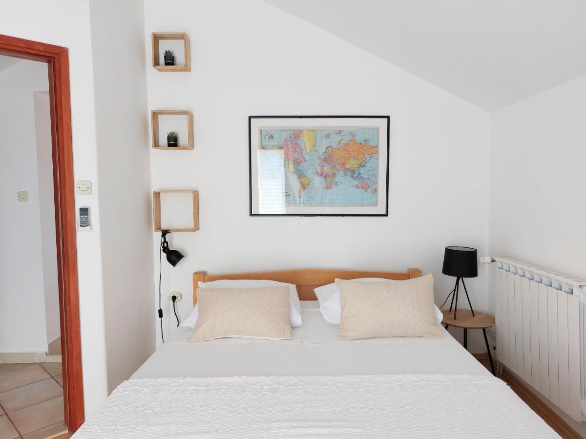 Apartments Natalia Супетар Экстерьер фото