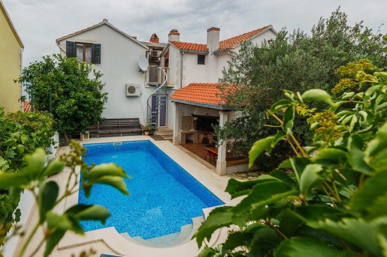 Apartments Natalia Супетар Экстерьер фото